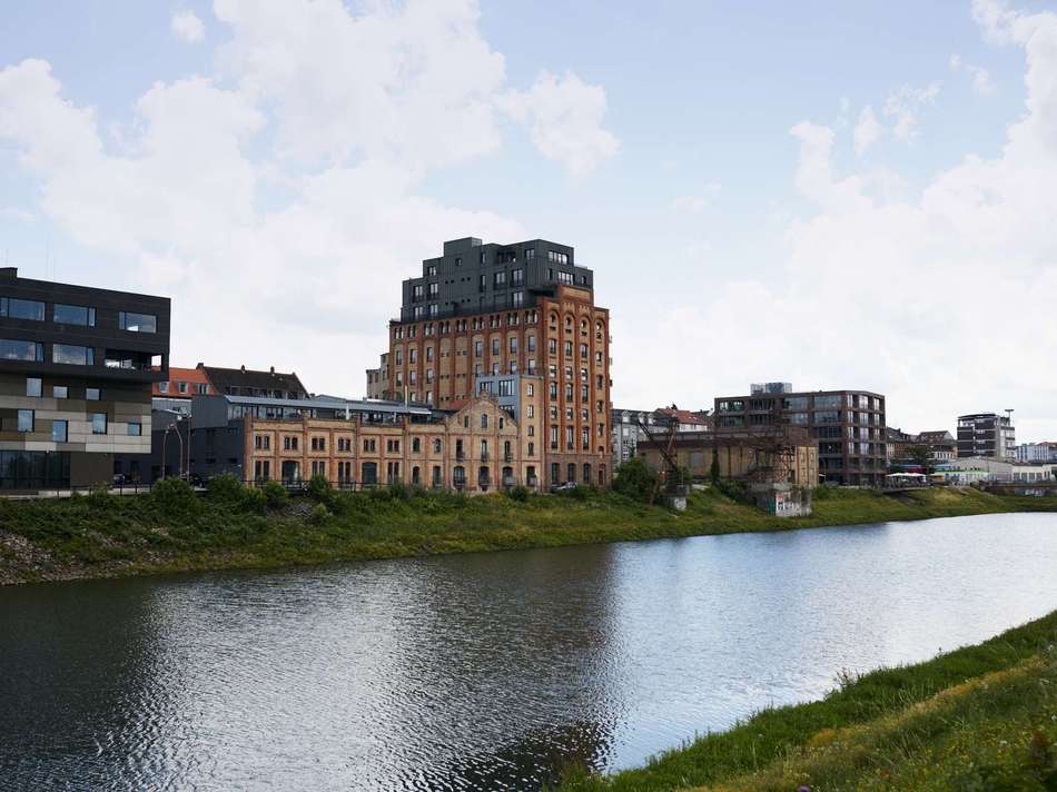 Gebäude