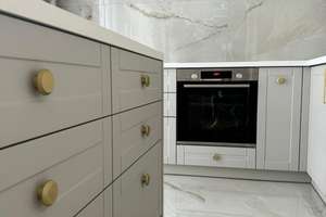 Luxuriöse 4-Zimmer Etagenwohnung: Zentrale Lage & exquisite Ausstattung in Bestform! – Die vollständige Adresse der Immobilie erhältst du vom Anbieter., 80804 Münchner Freiheit, München – Vorschaubild 2