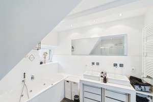 Exklusive Penthouse Wohnung am Killesberg mit viel Platz und traumhafter Aussicht, Loggia, 2 Garagen – Die vollständige Adresse der Immobilie erhältst du vom Anbieter., 70191 Mönchhalde, Stuttgart – Vorschaubild 7