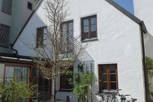 Zentrales Haus in Ingolstadt: 3,5 Zimmer auf 100 m² Wohnfläche