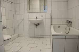 Ein Haus mit viel Platz und vielen Möglichkeiten! Wohnen & arbeiten -Mehrgenerationenhaus, 2 Garagen – Die vollständige Adresse der Immobilie erhältst du vom Anbieter., 40595 Hellerhof, Düsseldorf – Vorschaubild 12