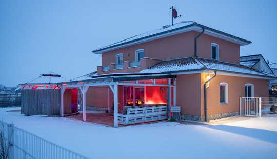 Bild von Mediterrane Stadtvilla mit Rundpool & Luxus-Whirlpool: Wohnen, wo Qualität und Freizeit zuhause sind