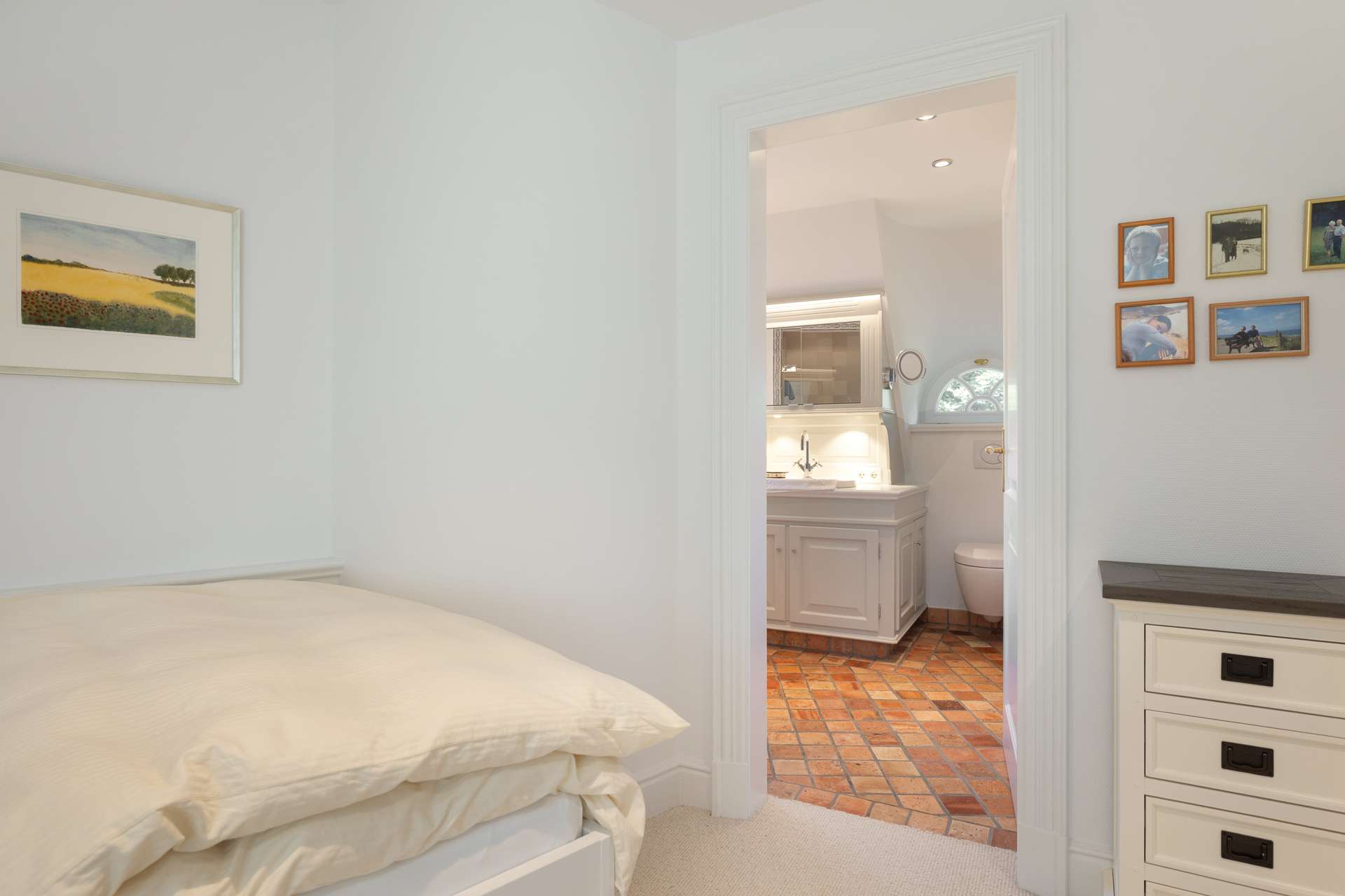 Immobilie in Kampen (Sylt) - Großzügige Doppelhaushälfte unter Reet mit Einzelhauscharakter in Kampen - Bild 11