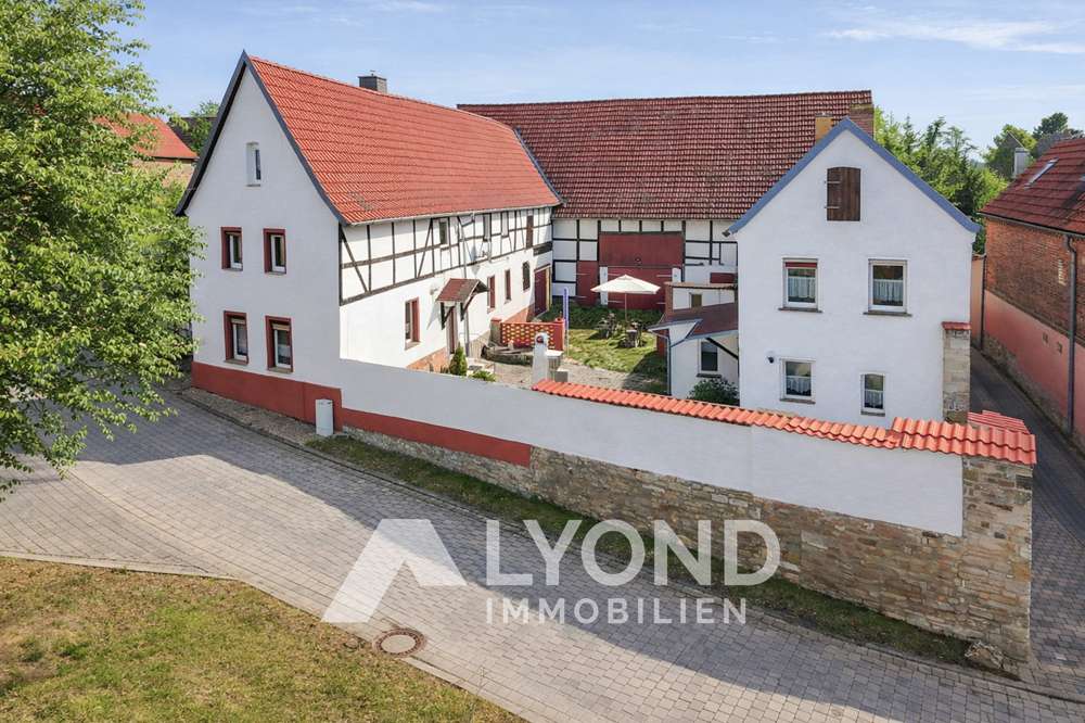 Ländliches Bauernhaus mit Hof und vielseitig nutzbaren Nebengebäuden, Burgenlandkreis – Bild 1