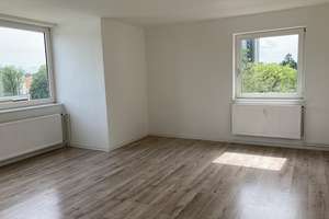 Wohlfühlwohnung mit Badewanne und viel Tageslicht