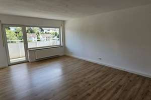Moderne 2 ZKB-Wohnung mit Balkon