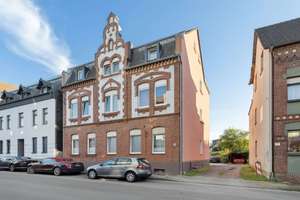 Altbau-Charme mit Geschichte - MFH mit 5 WE und 4 Garagen in Herne – Die vollständige Adresse der Immobilie erhältst du vom Anbieter., 44625 Holsterhausen, Herne – Vorschaubild 1