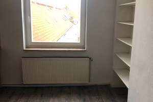 Gepflegte Altbauwohnung mit zwei Zimmern in Hannover – Schulenburger Landstraße 46, 30165 Hainholz, Hannover – Vorschaubild 2