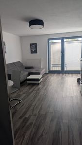 Wohnen mit Abendsonne: Helle und großzügig geschnittene -Zimmer-Wohnung