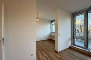 Provisionsfrei und Denkmal: Frisch renovierte  Wohnung am Olympia-Einkaufszentrum – Die vollständige Adresse der Immobilie erhältst du vom Anbieter., 80993 Alt-Moosach, München – Vorschaubild 5