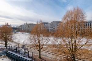 Geschmackvoll neu möblierte Wohnung mit Balkon zum Park am Gleisdreieck – Schöneberger Ufer 5c, 10785 Kreuzberg, Berlin – Vorschaubild 8