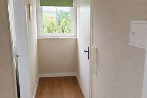 Renovierte 4-Zimmer-Wohnung mit offener Küche, Garten und Stellplatz in Wiesbaden-Naurod – Laurentiusstraße 10, 65207 Naurod, Wiesbaden – Vorschaubild 4