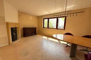 Modernes Einfamilienhaus in schöner Randlage mit Kamin, Garage, großer Garten und Dachterrasse! – 60599 Sachsenhausen-Süd, Frankfurt am Main – Vorschaubild 11