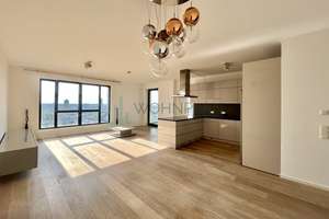 Circa 127qm große 4 Zi. Wohnung mit Balkon in Düsseldorf-Pempelfort mit atemberaubendem Ausblick!