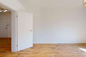 BALKON & TIEFGARAGE: frisch renovierte 2-Zimmer Wohnung mit Zeitmietvertrag – Die vollständige Adresse der Immobilie erhältst du vom Anbieter., 22523 Eidelstedt, Hamburg – Vorschaubild 10
