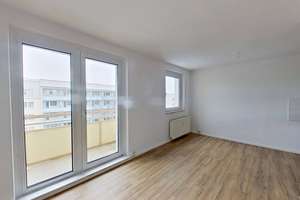 Gut geschnittene 3-Zimmer-Wohnung mit BALKON, Badewanne und EBK – Bernhard-Kellermann-Str. 19, 39120 Leipziger Straße, Magdeburg – Vorschaubild 1