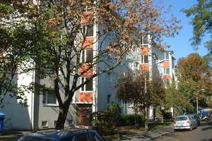Hübsche Dreizimmerwohnung in Sündersbühl mit Loggia! Zeitmietvertrag bis August 2028! – Nansenstr. 11, 90439 Sündersbühl, Nürnberg – Vorschaubild 2