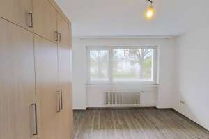Moderne 3-Zimmer-Wohnung mit BALKON und Tageslichtbad – Lahrkampstraße 5, 33104 Schloß Neuhaus, Paderborn – Vorschaubild 4