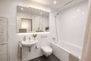 ZWEI ZIMMER MIT EIGENEM GARTEN – 40237 Düsseltal, Düsseldorf – Vorschaubild 9