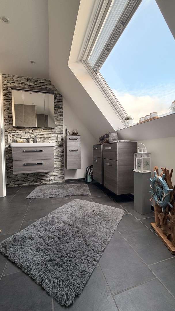 Immobilie in Hille - Großzügiges Haus - ideal für Familien, Mehrgenerationen oder Wohnen und Arbeiten unter einem Dach - Bild 11