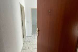 3 Zimmer - renoviert - 1.Obergeschoss – Margaretenstr 31, 46049 Lirich-Nord, Oberhausen – Vorschaubild 2