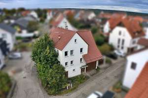 Raum für Träume: Dein Einfamilienhaus mit Scheune in Kusterdingen – Vom Heuboden zum Wohn(t)raum! (S – Die vollständige Adresse der Immobilie erhältst du vom Anbieter., 72127 Kusterdingen – Vorschaubild 2