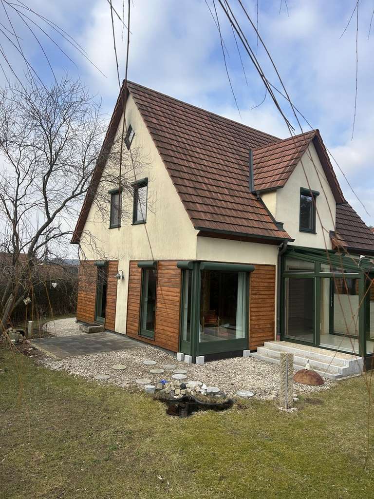 Immobilie in Frensdorf - Naturoase mit viel Licht und eingewachsenem Garten - Bild 1