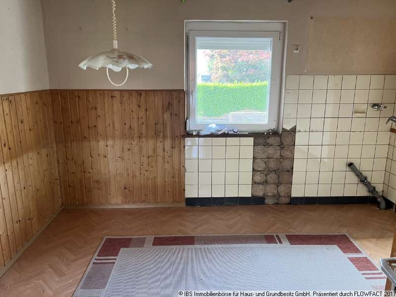 Immobilie in Gerabronn - Die Lage macht´s: Älteres Einfamilienhaus in guter Wohnlage mit schönem Gartengrundstück - Bild 6