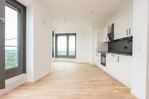 Wohnen und Arbeiten vereint: 3-Zimmer-Wohnung in Top-Lage – Mahatma-Gandhi-Platz 4, 81248 Freiham, München – Vorschaubild 1