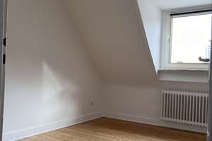 Gemütliche 3-ZKB Wohnung in Schlosspark-Nähe – August-Wolff-Straße 16, 65203 Biebrich, Wiesbaden – Vorschaubild 3