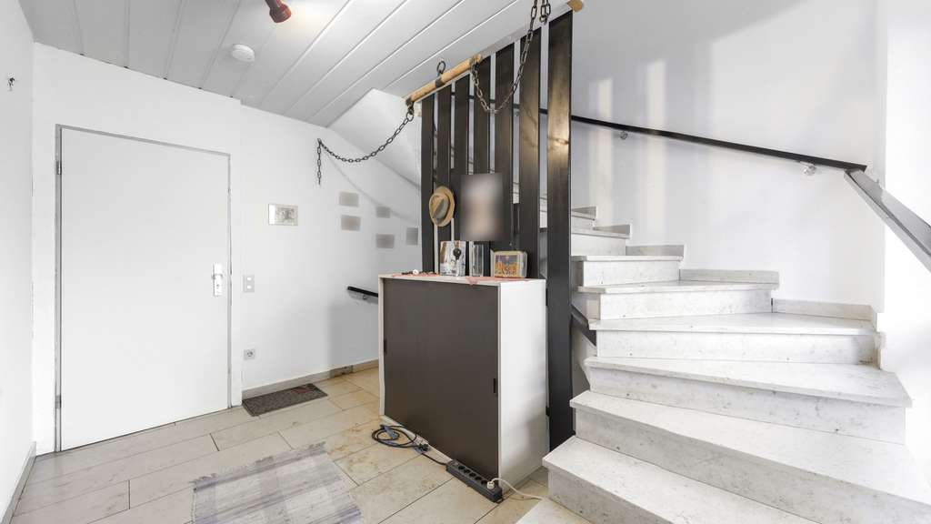 Immobilie in Bissendorf - OPEN HOUSE: Zweifamilienhaus mit Wintergarten in Bissendorf - Bild 2