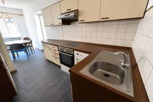 Zweifamilienhaus mit Potenzial – Ideal für Kapitalanleger oder Großfamilien – Die vollständige Adresse der Immobilie erhältst du vom Anbieter., 97299 Zell am Main – Vorschaubild 5