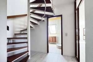 Einziehen und wohlfühlen - Traumhafte Maisonettewohnung mit Taunusblick im Herzen von Oberursel – Die vollständige Adresse der Immobilie erhältst du vom Anbieter., 61440 Oberursel (Taunus) – Vorschaubild 7