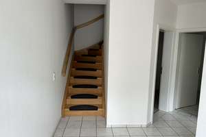 Wohnen mit Charakter: Drei-Zimmer-Wohnung in Kiel – Saarbrückenstr. 24c, 24113 Südfriedhof, Kiel – Vorschaubild 2