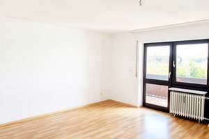 Attraktive 2-Zimmer-Wohnung mit Loggia, Stellplatz und modernisiertem Badezimmer in Pocking – Die vollständige Adresse der Immobilie erhältst du vom Anbieter., 94060 Pocking – Vorschaubild 2