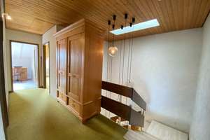Wunderschönes Einfamilien Reihenhaus in TOP Lage! Mit großer Mehrfachgarage und drei Stellplätzen – Hohenneuffenstraße 10, 72622 Nürtingen – Vorschaubild 12