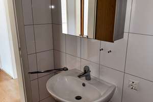2-Zimmer-Dachgeschosswohnung in Duisburg mit guter Raumaufteilung – Fischerstraße 63, 47055 Wanheimerort, Duisburg – Vorschaubild 9
