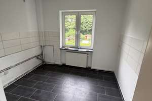 Attraktives Mehrfamilienhaus mit 3 Wohnungen, 8 Garagen, Süd-West Grundstück in Top-Lage! – Kassebohmer Weg 1, 18055 Brinckmansdorf, Rostock – Vorschaubild 7