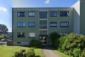 Schöne 2,5 Zimmer Wohnung in ruhiger Seitenstraße !
