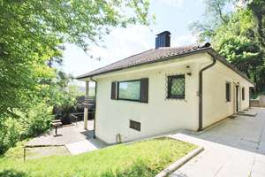 "Exklusive Premiumlage in Passau"
Großzügige Villa mit reichlich Platz, viel Privatsphäre und traum – Die vollständige Adresse der Immobilie erhältst du vom Anbieter., 94034 Hacklberg, Passau – Vorschaubild 11