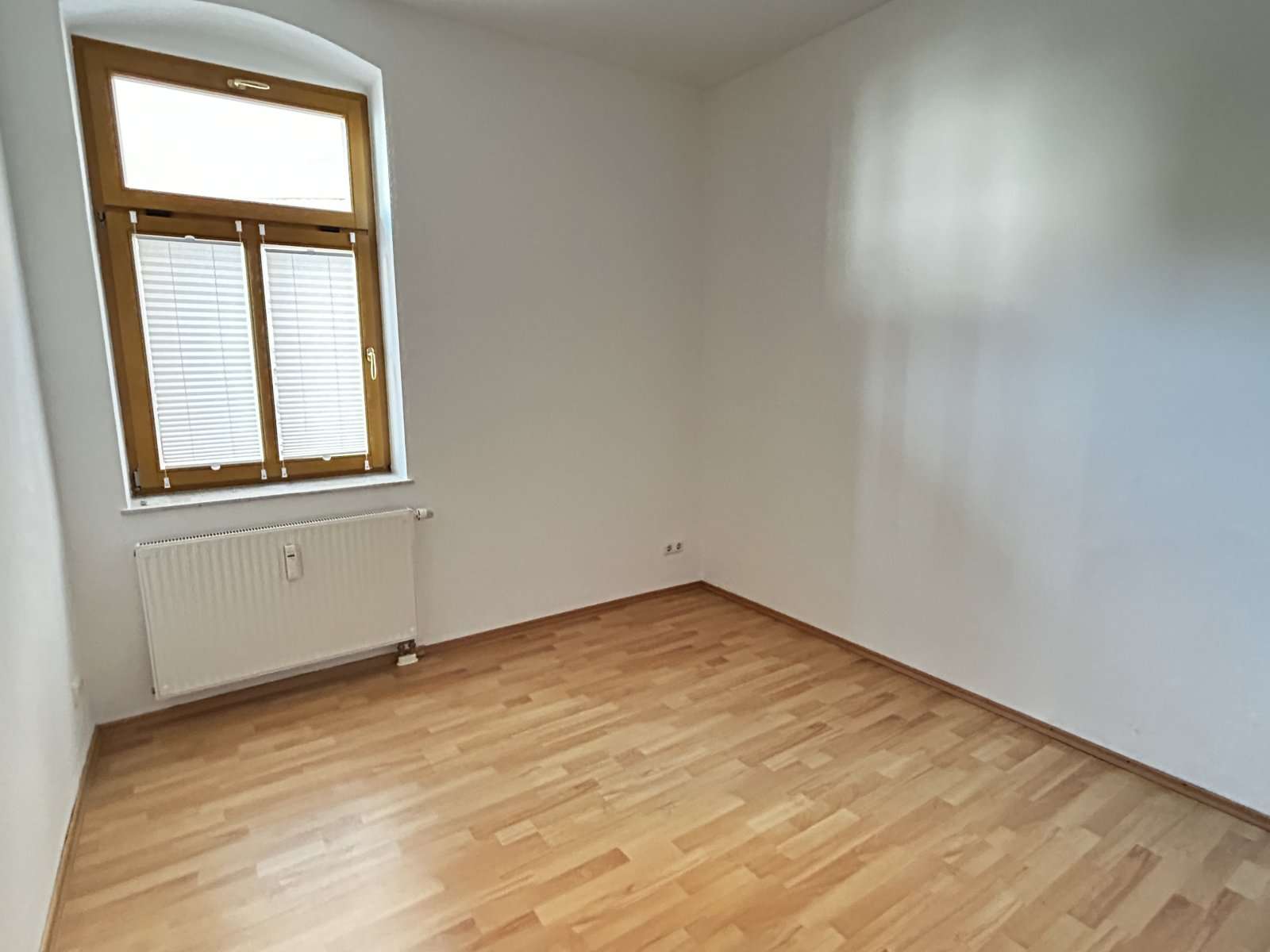 Immobilie in Hartmannsdorf bei Kirchberg - Leerstehende, helle 2-Raumwohnung mit EBK in Kirchberg! Denkmalschutz! - Bild 3