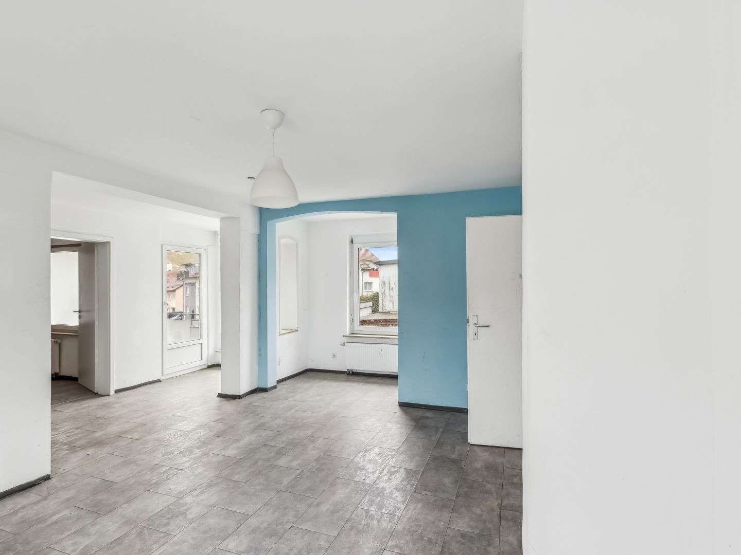 Immobilie in Weinstadt - Sehr viel Platz zum Gestalten: Zweifamilienhaus in Weinstadt - Bild 6