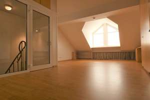 TOWNHOUSE WITH WELLNESS AREA! approx. 179m², 5-room, 4-bed, 2.25-bath, only 13 minutes Clay Kaserne – Die vollständige Adresse der Immobilie erhältst du vom Anbieter., 65191 Sonnenberg, Wiesbaden – Vorschaubild 12