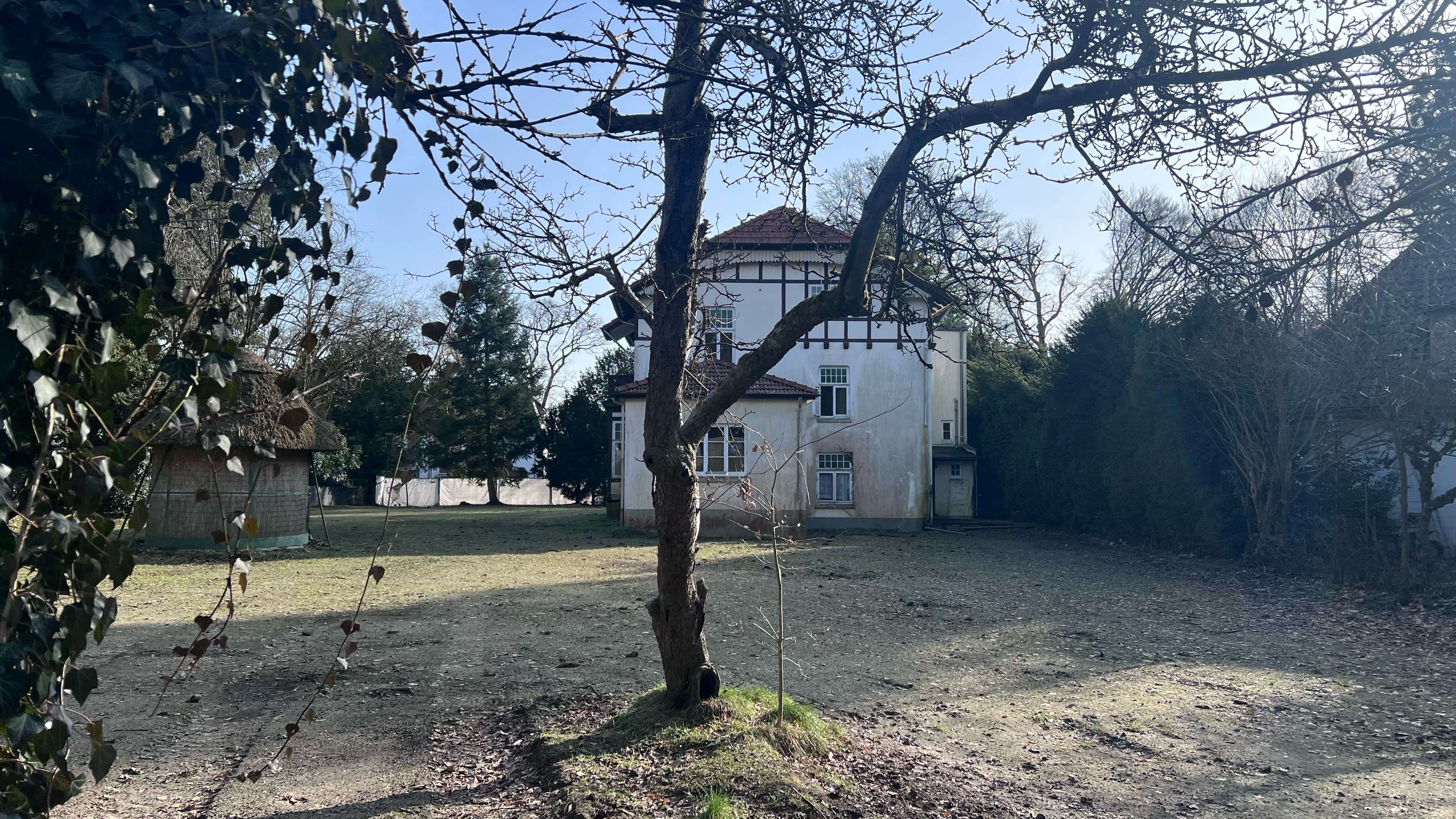 Sanierungsbedürftige, schöne Kaufmannsvilla mit 2 Wohneinheiten in Bremen-Lesum, Top-Lage, Bremen – Bild 3