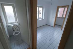 Top gepflegte 4 Zimmer,hell,guter Schnitt,WC&Bad getrennt,Keller,gute Fenster,1a-Lage,EBK-Übernahme – Kissinger Strasse 62, 70372 Seelberg, Stuttgart – Vorschaubild 6