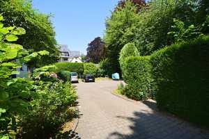 Helle 3 Zimmer-Wohnung im 1. OG mit Balkon in äußerst gepflegtem Mehrfamilien-haus * Nähe Arena * – Westparkstr. 89, 47803 Krefeld – Vorschaubild 5