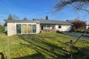 BS-Schapen, s ruhige Lage, Bungalow m. Satteldach, 130m²-Wfl+30m² Hobbyr, 5-6 Zi, EBK, Kamin, 1 Gara – Braunschweig – Vorschaubild 1