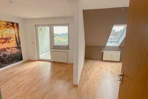 Helle 2-Zimmer-Dachgeschosswohnung mit Balkon in Salzgitter-Thiede – Guldener Kamp 20, 38239 Thiede, Salzgitter – Vorschaubild 1