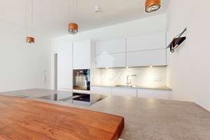 Exklusive Erdgeschosswohnung mit ca. 45 m² Wohn-/Essbereich und zwei Terrassen in Berlin-Mitte – Die vollständige Adresse der Immobilie erhältst du vom Anbieter., 10179 Mitte (Ortsteil), Berlin – Vorschaubild 2