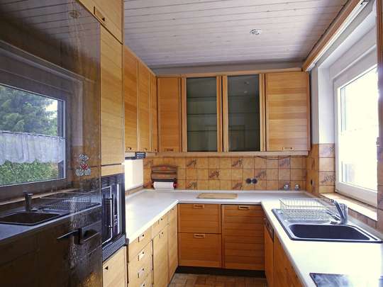 Bungalow mit Einliegerwohnung, Ausbaureserve und großem Garten in Rudow - Bild 11